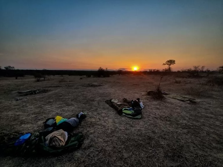 hiking-trail-food-sunset-dinner