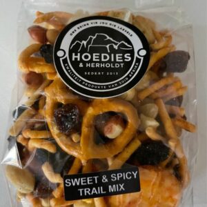 sweet-and-spicy-trail-mix-healthy